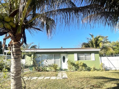 571 Sioux Rd, Lake Worth, FL, 33462-2111 | Card Image