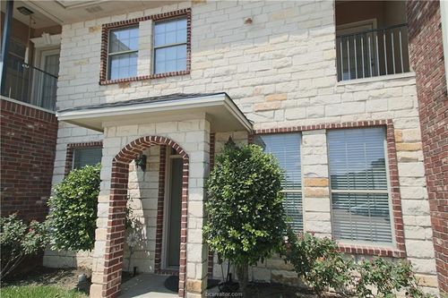 202 Forest Dr, College Station, TX, 77840-2076 | Card Image