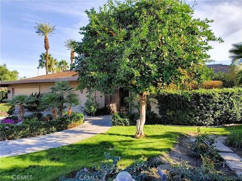 6 Whittier Ct, Rancho Mirage, CA, 92270-3720 | Card Image