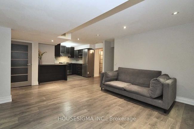 20 Misty Well Dr, House other with 2 bedrooms, 1 bathrooms and 1 parking in Richmond Hill ON | Image 6