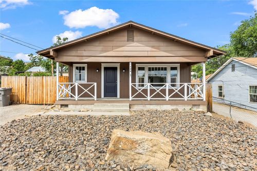 724 S Chelan Ave, Wenatchee, WA, 98801-3560 | Card Image