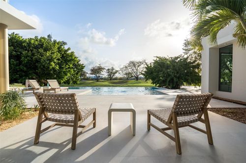 11 Golf View Dr, DORADO, PR, 00646-1901 | Card Image