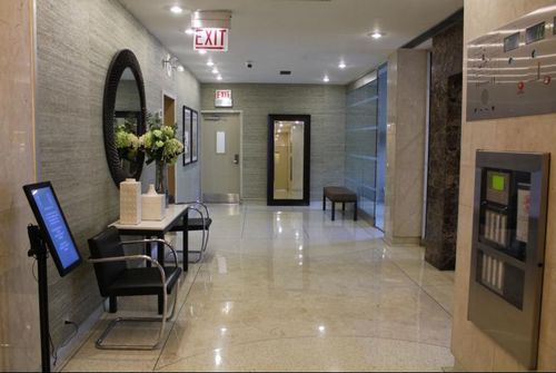 apt-1107-555 Cornelia Ave, Chicago, IL, 60657-2727 | Card Image