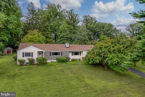 4 Carol Ln, BERWYN, PA, 19312-1003 | Card Image