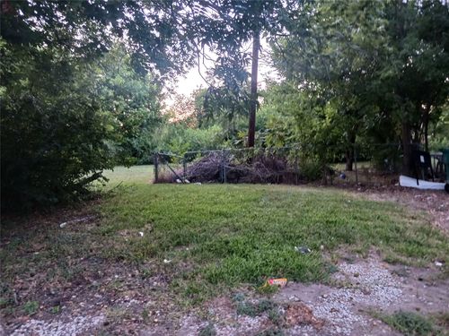 315 E Belt Line Rd, Wilmer, TX, 75172-1325 | Card Image