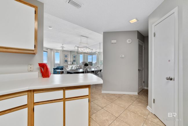 Kitchen | Image 10