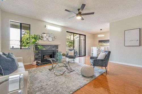 apt-211-3402 Pinewood Ter, Fremont, CA, 94536-7414 | Card Image