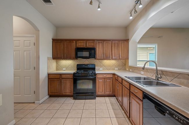 3809 Bronco Bend Loop, House other with 3 bedrooms, 2 bathrooms and 4 parking in Austin TX | Image 9
