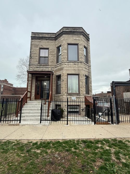 6049 S Champlain Ave, Chicago, IL, 60637-2511 | Card Image