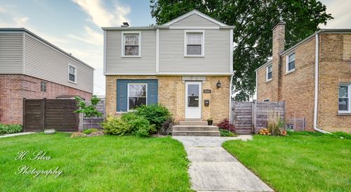 2628 Willow St, Franklin Park, IL, 60131-3429 | Card Image