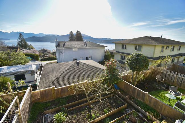 4 - 693 Corlett Road, Townhouse with 3 bedrooms, 2 bathrooms and null parking in Gibsons BC | Image 28
