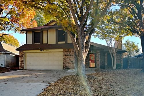 1046 Colony St, Flower Mound, TX, 75028-2517 | Card Image