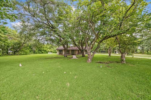 4503 County Road 888, Rosharon, TX, 77583-2317 | Card Image