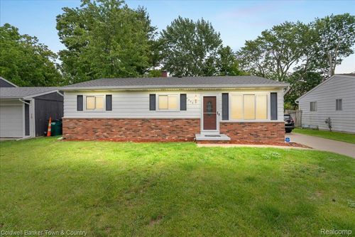5309 Granger Dr, Lansing, MI, 48911-3926 | Card Image