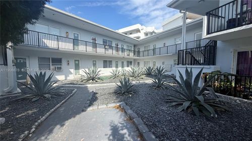 3-7271 Gary Ave, Miami Beach, FL, 33141-2538 | Card Image