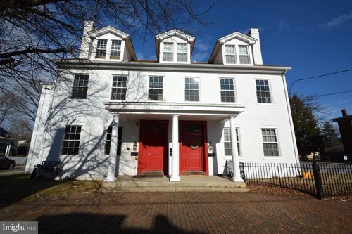 5-211 E Union St, BURLINGTON, NJ, 08016-1720 | Card Image