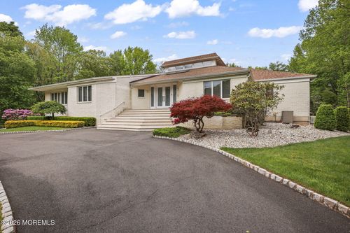 44 Nikki Ct, Morganville, NJ, 07751-1059 | Card Image