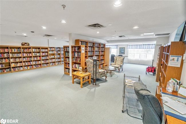 602 - 20 Mcfarlane Dr, House attached with 2 bedrooms, 1 bathrooms and 1 parking in Halton Hills ON | Image 43