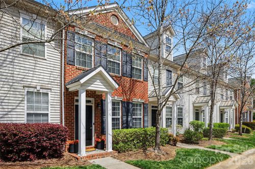 152 Charterhouse Ln, Fort Mill, SC, 29715-8360 | Card Image