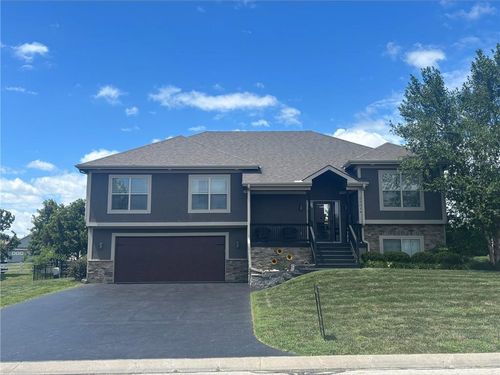 22614 Surrey Ln, Peculiar, MO, 64078-2509 | Card Image
