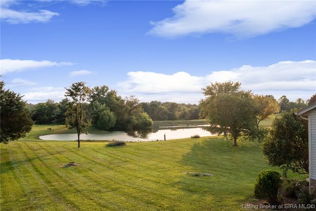302 Saddleback Dr, Home with 3 bedrooms, 2 bathrooms and null parking in Charlestown IN | Image 4