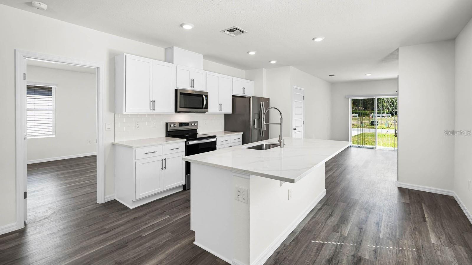 Residential Lease in WINTER HAVEN 4