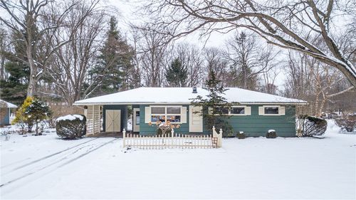 7 Cullens Run, Pittsford, NY, 14534 | Card Image