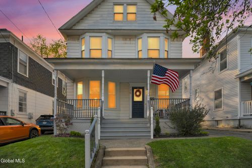 126 Elmer Ave, Schenectady, NY, 12308-3323 | Card Image