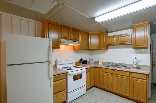 UNIT-84 - 10301 Us Highway 27, Condo with 2 bedrooms, 2 bathrooms and null parking in CLERMONT FL | Image 4