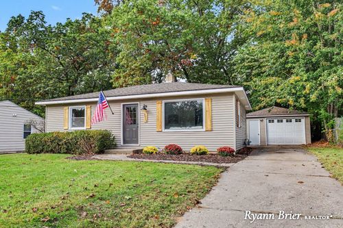 3913 Boone Ave Sw, Wyoming, MI, 49519-3707 | Card Image