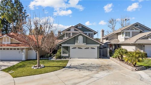 22732 Pear Court, Saugus, CA, 91390 | Card Image