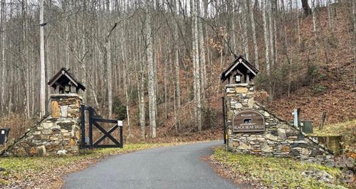 103 One Feather Rd, Whittier, NC, 28789 | Card Image
