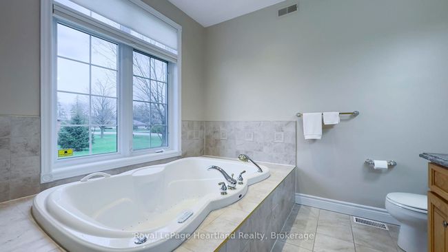 81187 Pfrimmer Rd, House other with 3 bedrooms, 3 bathrooms and 4 parking in Goderich ON | Image 29