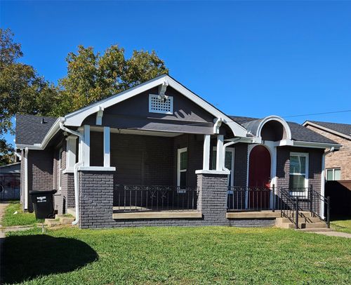 4218 Stonewall St, Greenville, TX, 75401-5766 | Card Image