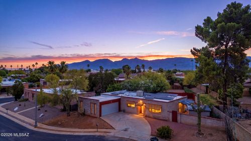 8677 E 24th Street, Tucson, AZ, 85710 | Card Image