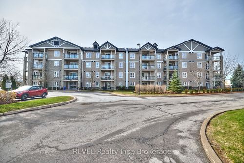 1318-330 Prince Charles Dr S, Welland, ON, L3C7B3 | Card Image