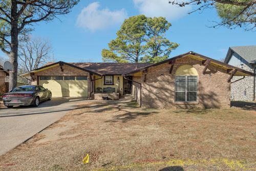 1424 E 24th Pl, Tulsa, OK, 74114 | Card Image