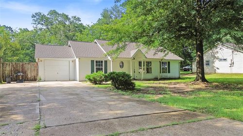10674 Royal Pines Dr, Conroe, TX, 77303-2784 | Card Image