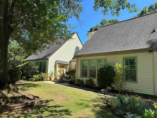 221 Saratoga Dr, Greer, SC, 29650-3551 | Card Image