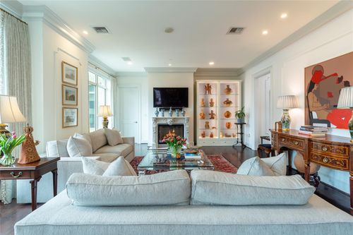 1004-2525 N Pearl St, Dallas, TX, 75201-2230 | Card Image