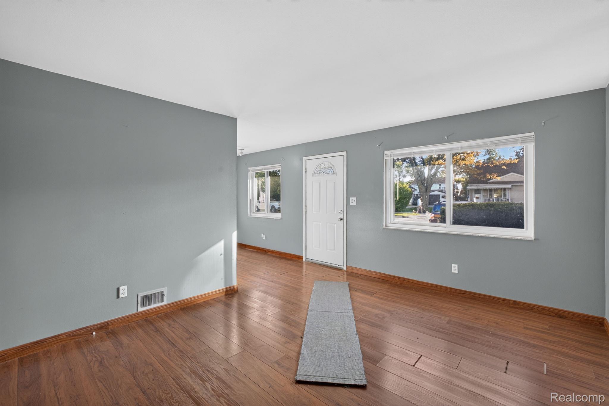 Residential Lease in Harper Woods 4