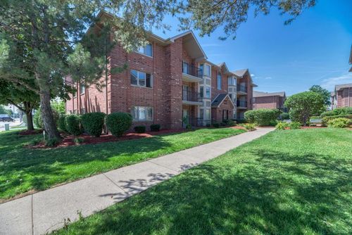 2nw-9420 S Melvina Avenue, Oak Lawn, IL, 60453 | Card Image