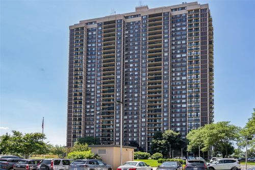 4h-27010 Grand Central Pkwy, Floral Park, NY, 11005 | Card Image