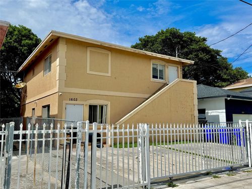 1601 Nw 62nd Ter, Miami, FL, 33147-7900 | Card Image