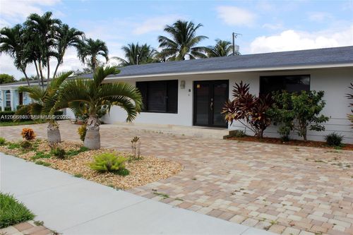 8811-8811 Sw 54th Ter, Miami, FL, 33165-6728 | Card Image