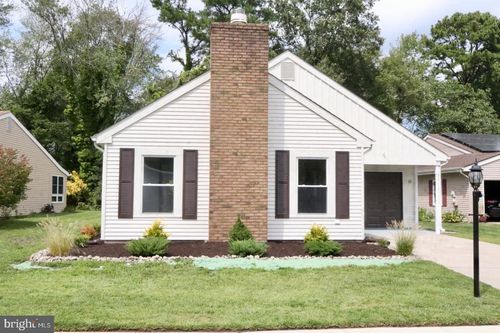 13 Scarborough Way, Southampton, NJ, 08088-1121 | Card Image