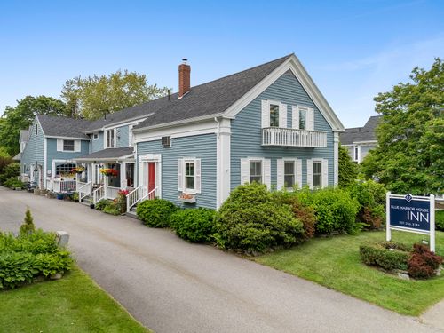 67 Elm Street, Camden, ME, 04843 | Card Image