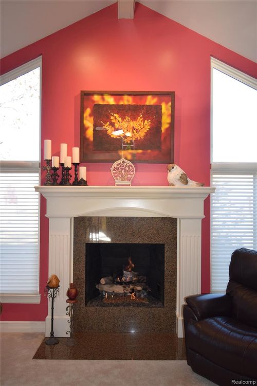 49257 Brodie Ct, Macomb, MI, 48042-4842 | Card Image