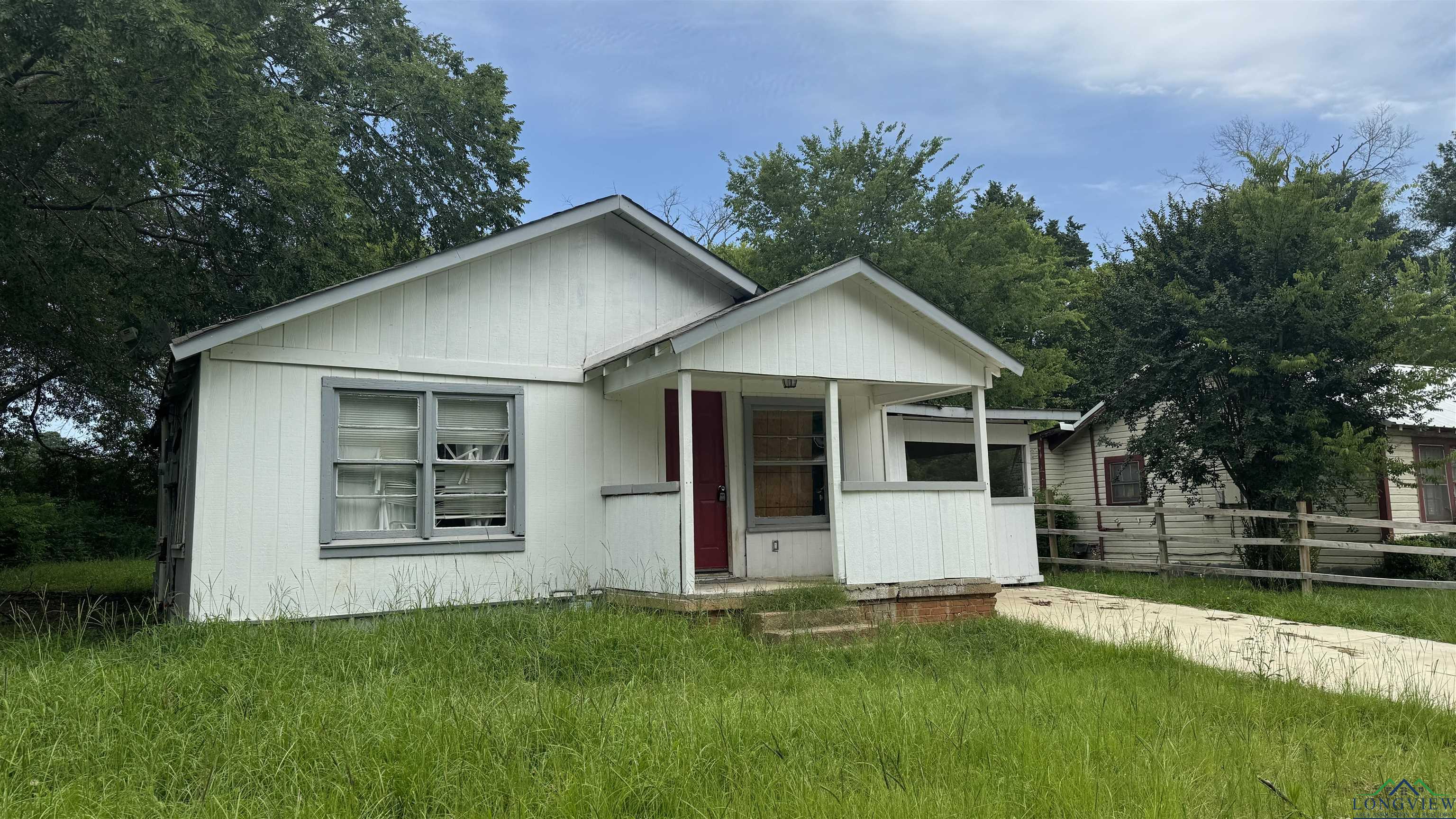 Wilson St, Henderson, TX 75652