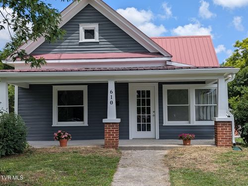610 W Main St, Greeneville, TN, 37743-4726 | Card Image